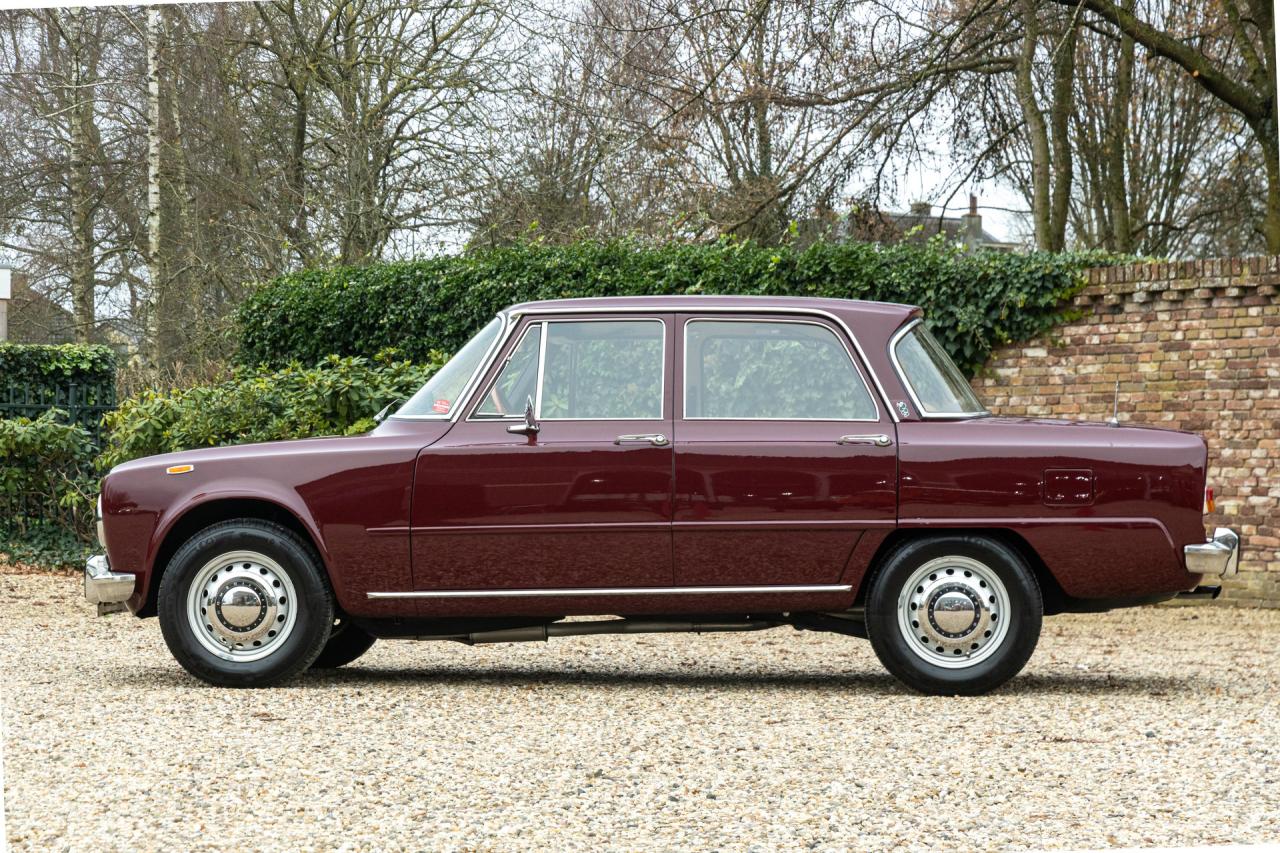 1971 Alfa Romeo Giulia 1600 Super Biscione TOP QUALITY EXAMPLE