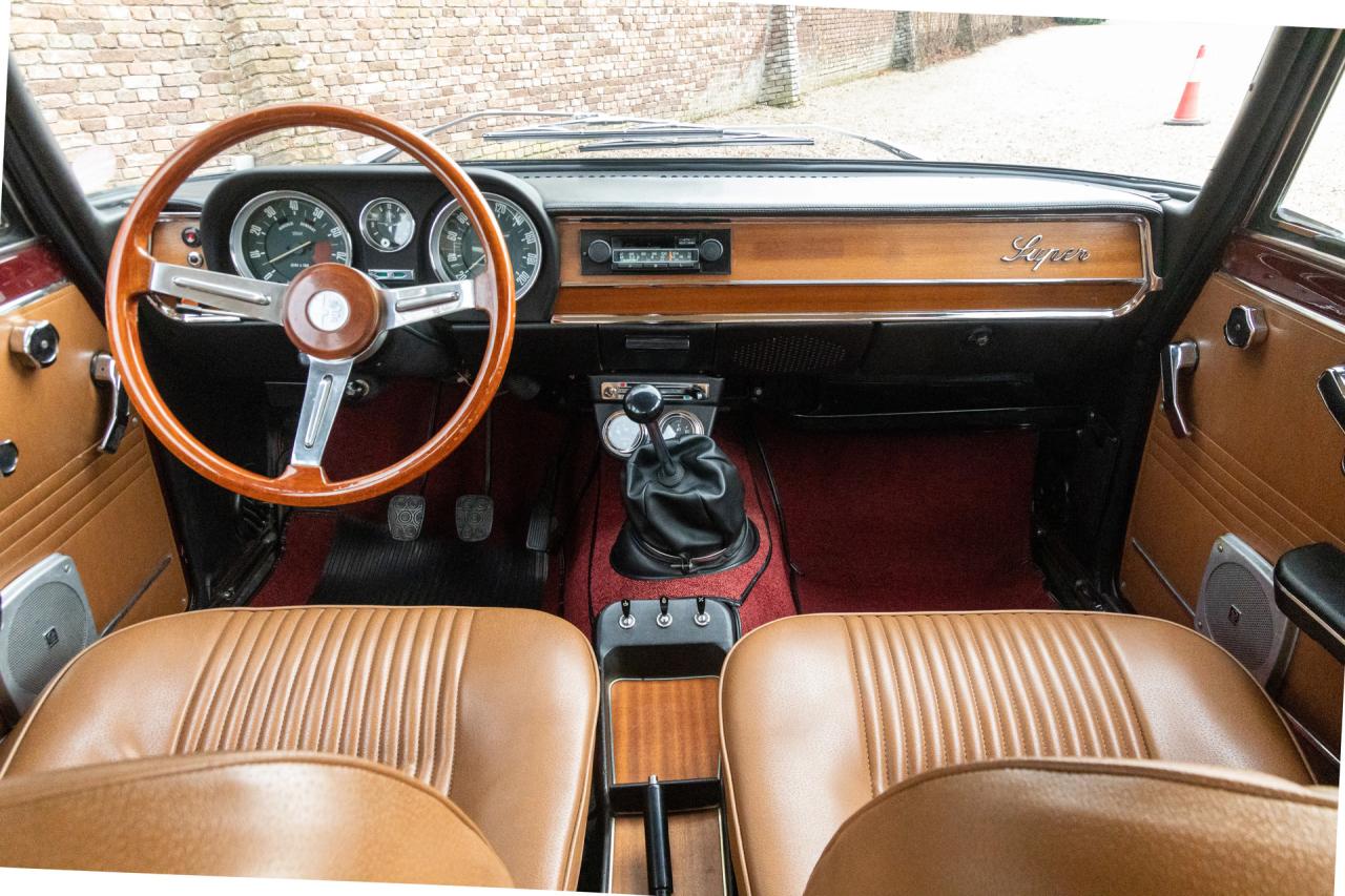 1971 Alfa Romeo Giulia 1600 Super Biscione TOP QUALITY EXAMPLE