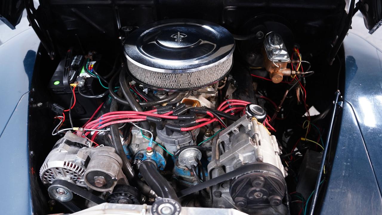 1947 Ford Deluxe Sedan