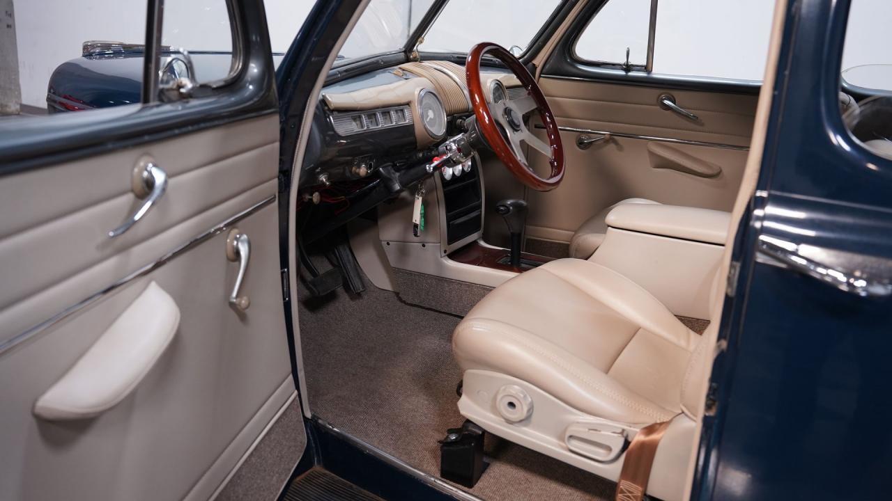 1947 Ford Deluxe Sedan