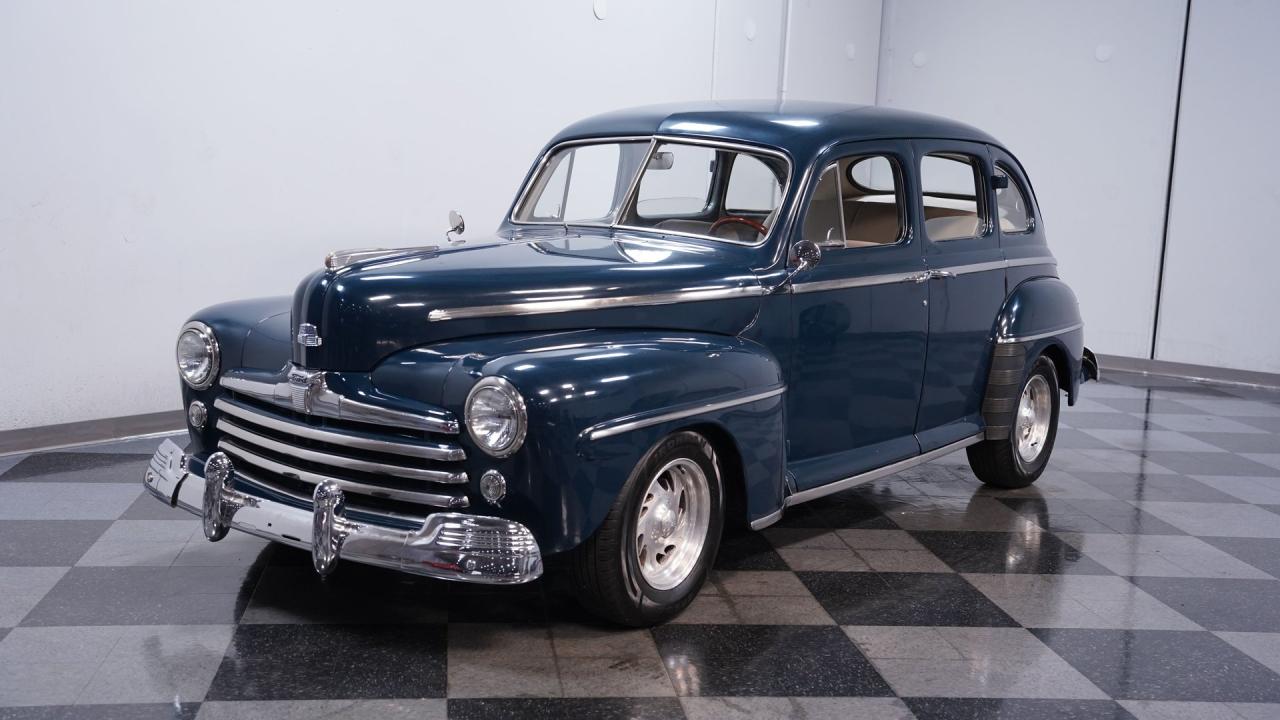 1947 Ford Deluxe Sedan