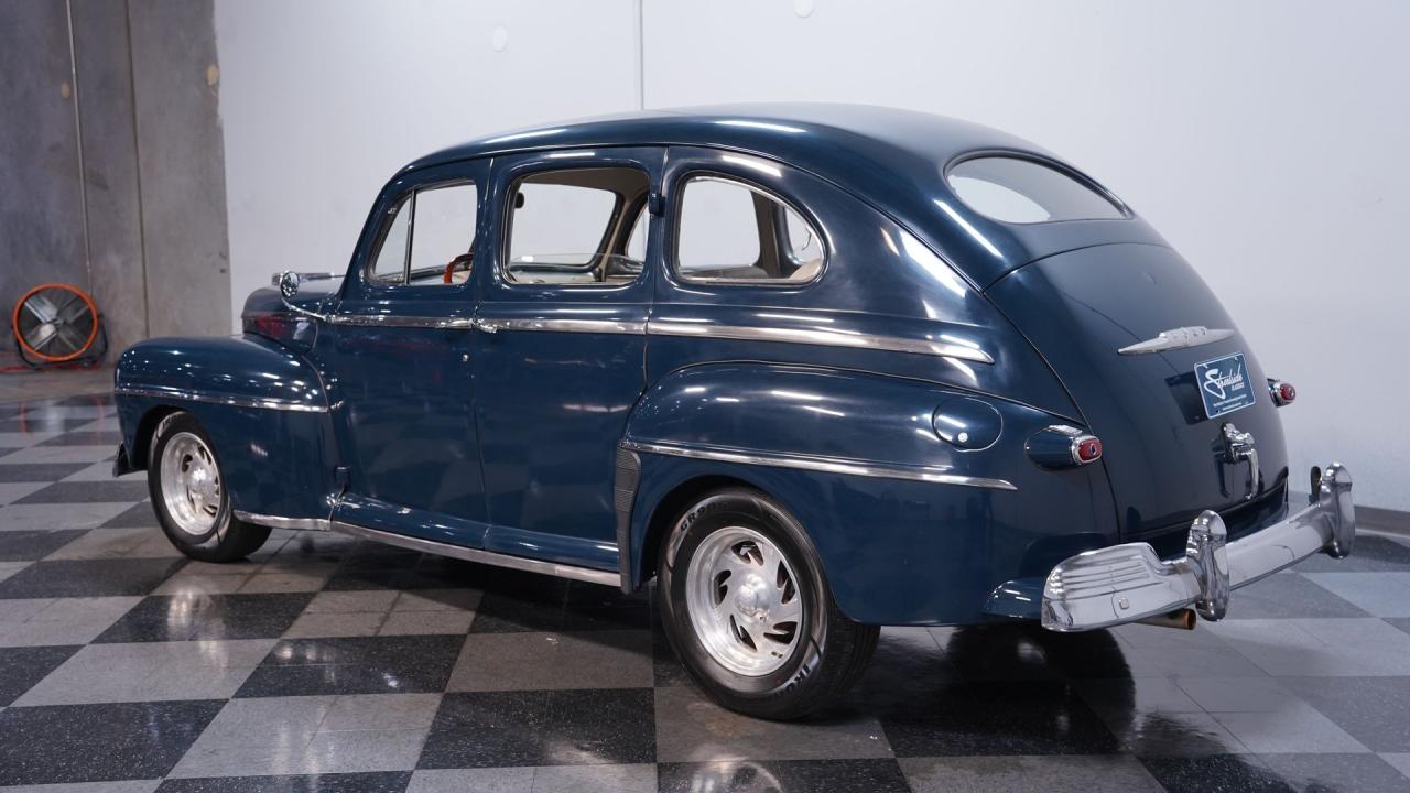 1947 Ford Deluxe Sedan