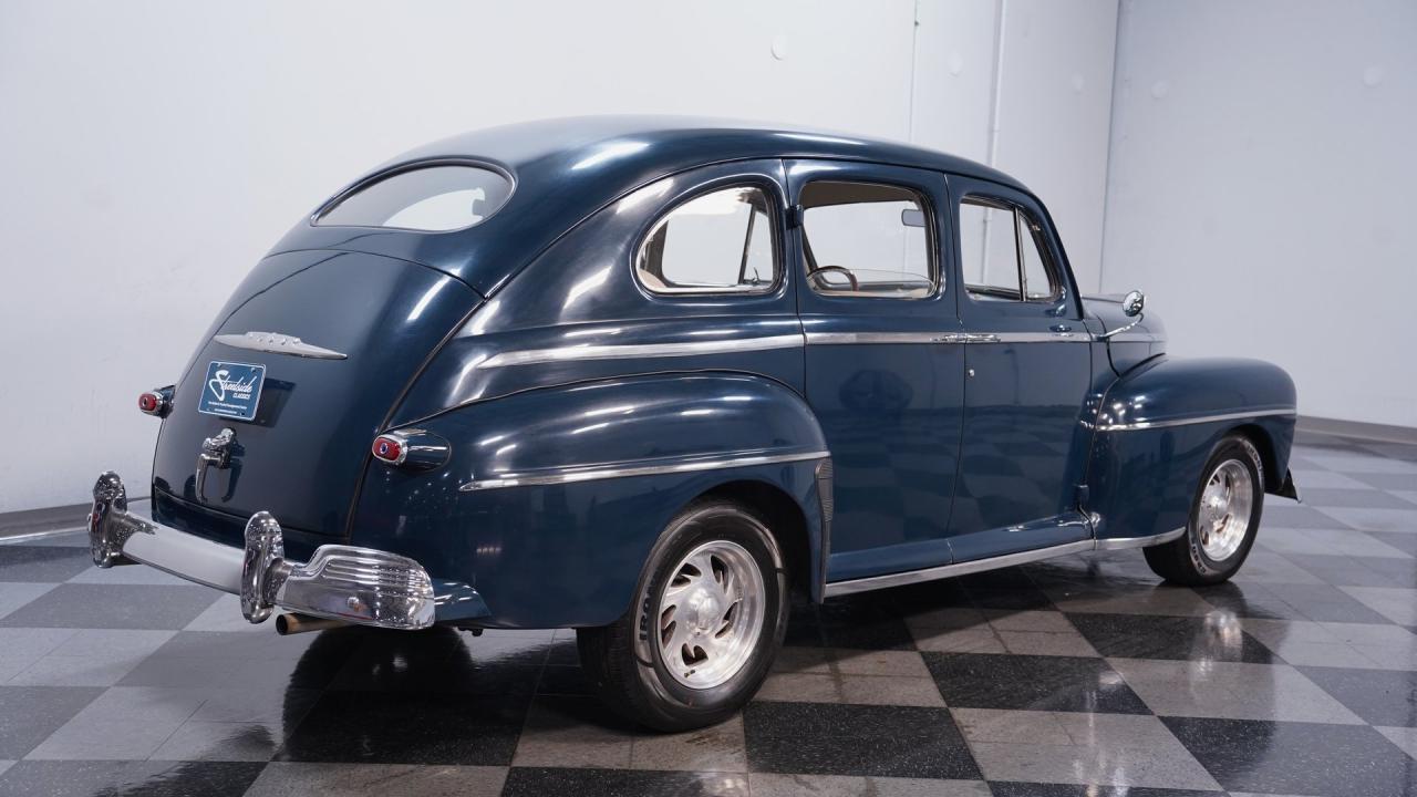 1947 Ford Deluxe Sedan