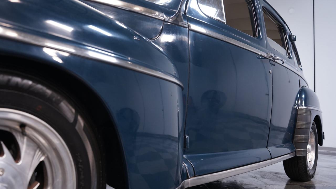 1947 Ford Deluxe Sedan