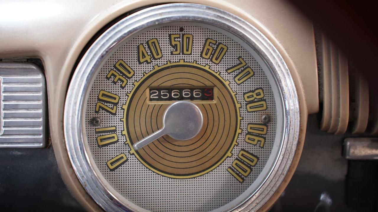 1947 Ford Deluxe Sedan