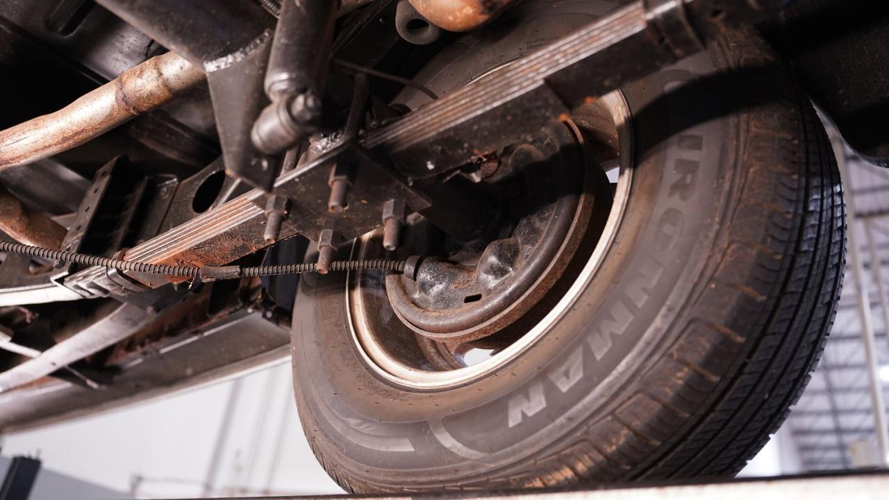 1947 Ford Deluxe Sedan