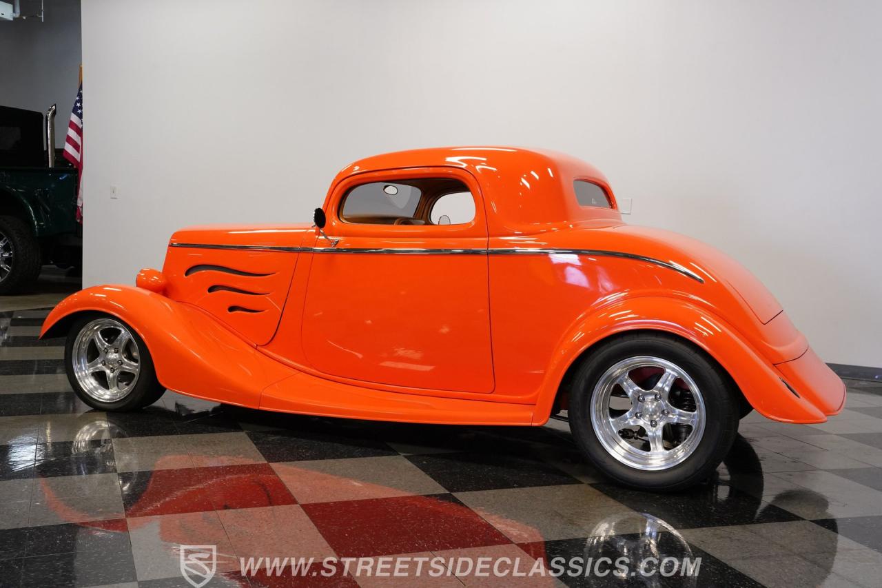 1933 Ford 3-Window Coupe Street Rod