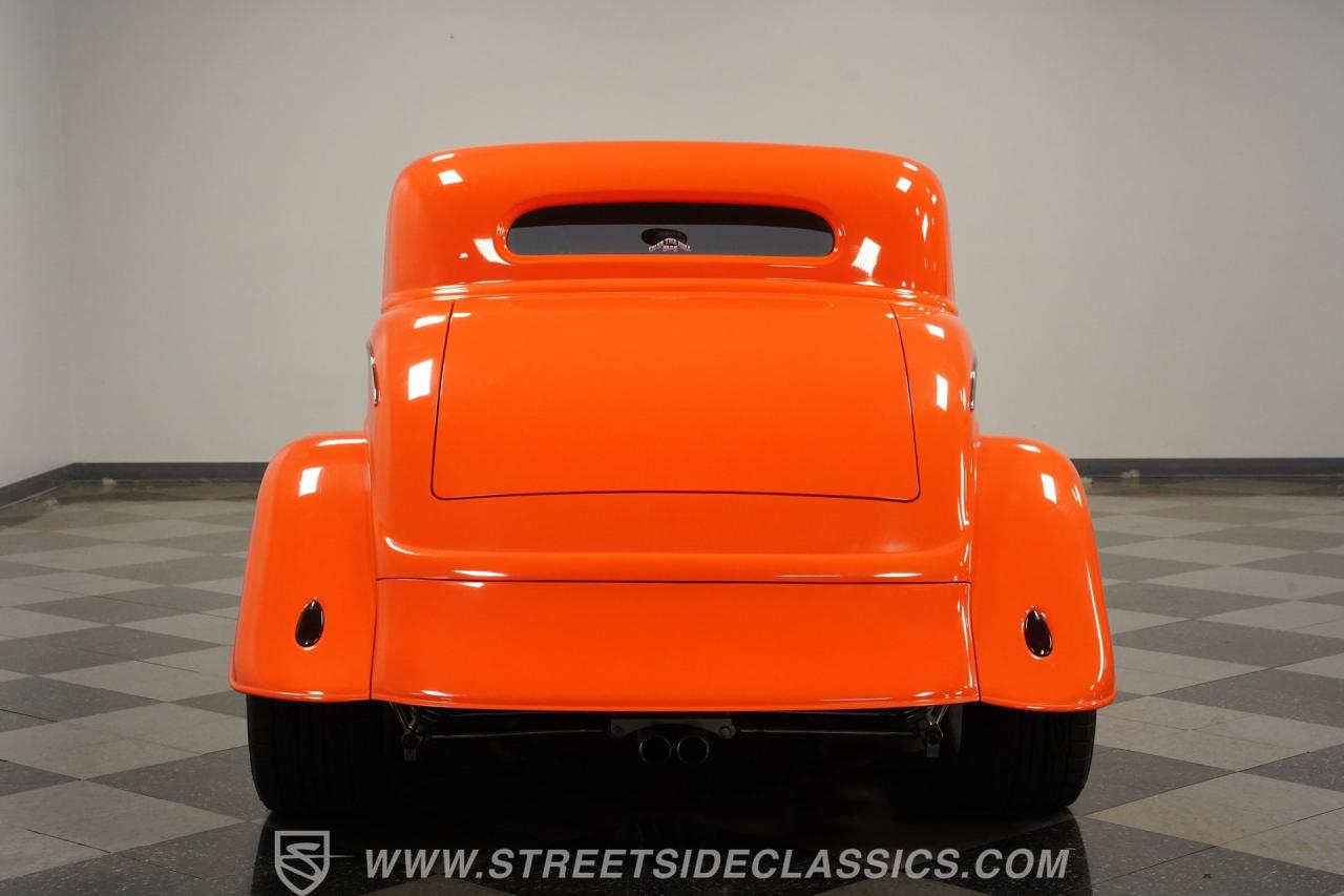 1933 Ford 3-Window Coupe Street Rod