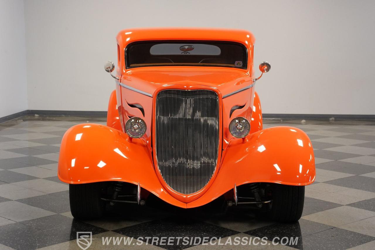 1933 Ford 3-Window Coupe Street Rod
