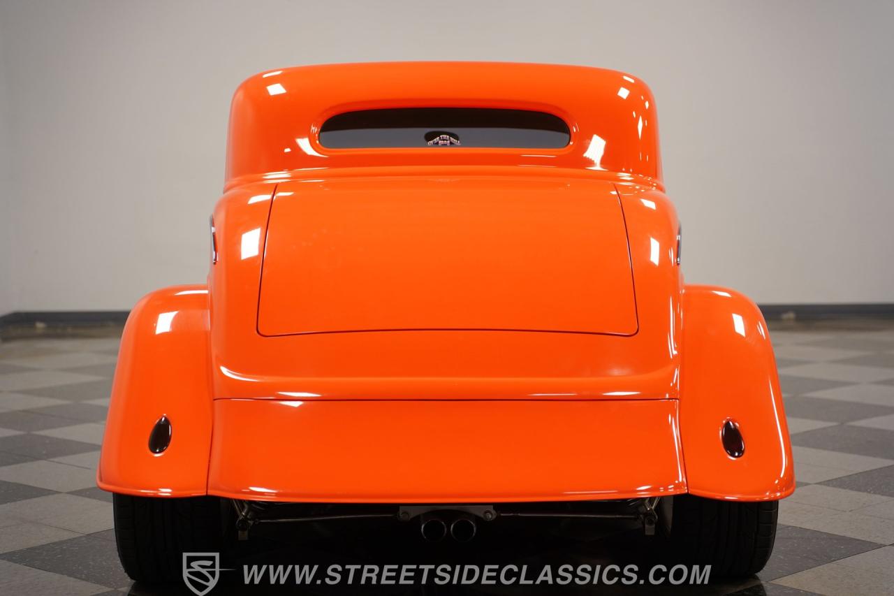 1933 Ford 3-Window Coupe Street Rod