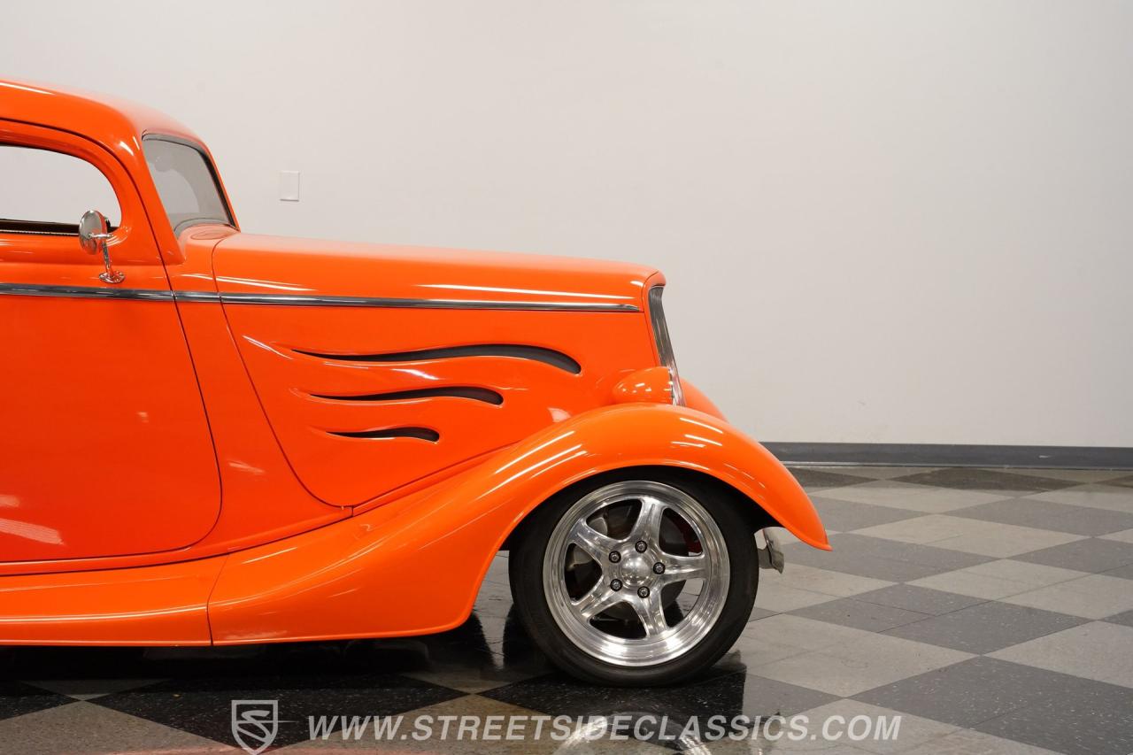 1933 Ford 3-Window Coupe Street Rod
