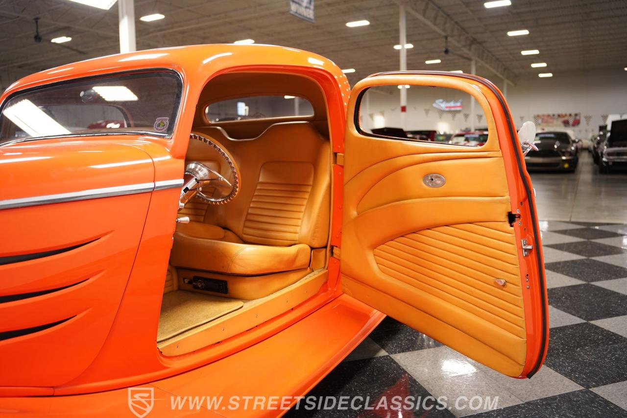 1933 Ford 3-Window Coupe Street Rod