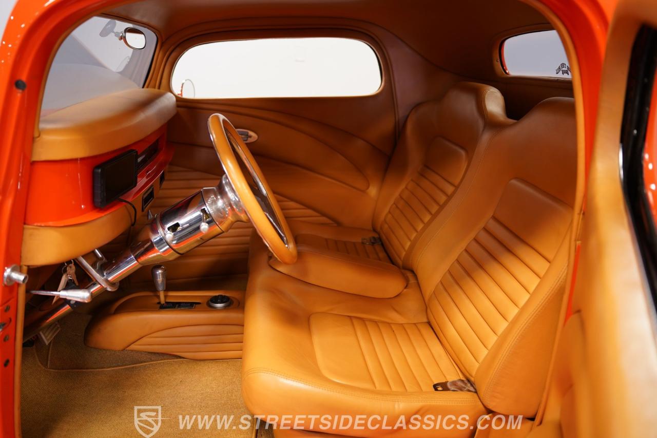 1933 Ford 3-Window Coupe Street Rod