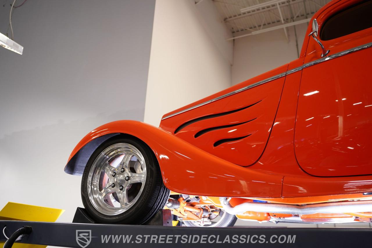 1933 Ford 3-Window Coupe Street Rod