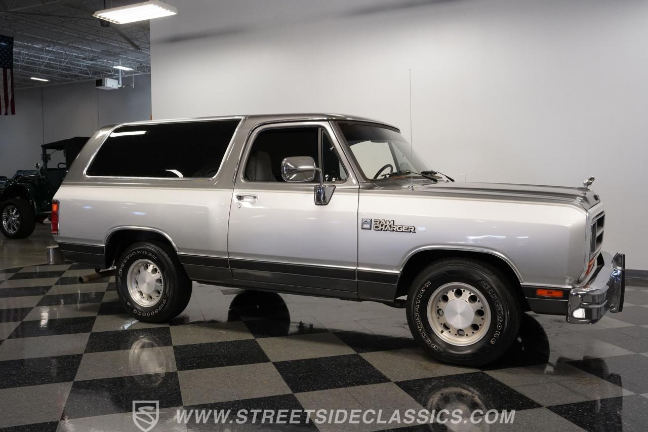 1990 Dodge Ramcharger LE 150