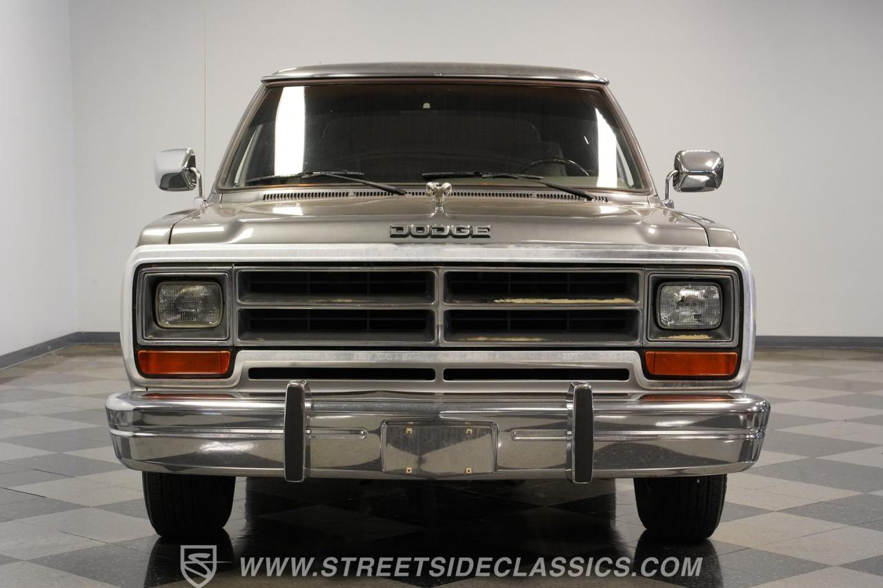 1990 Dodge Ramcharger LE 150