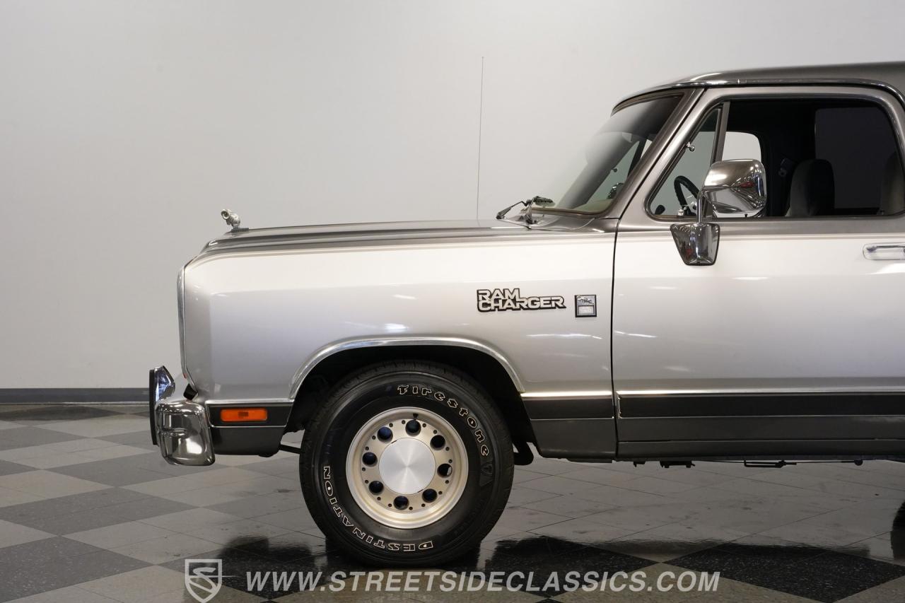 1990 Dodge Ramcharger LE 150