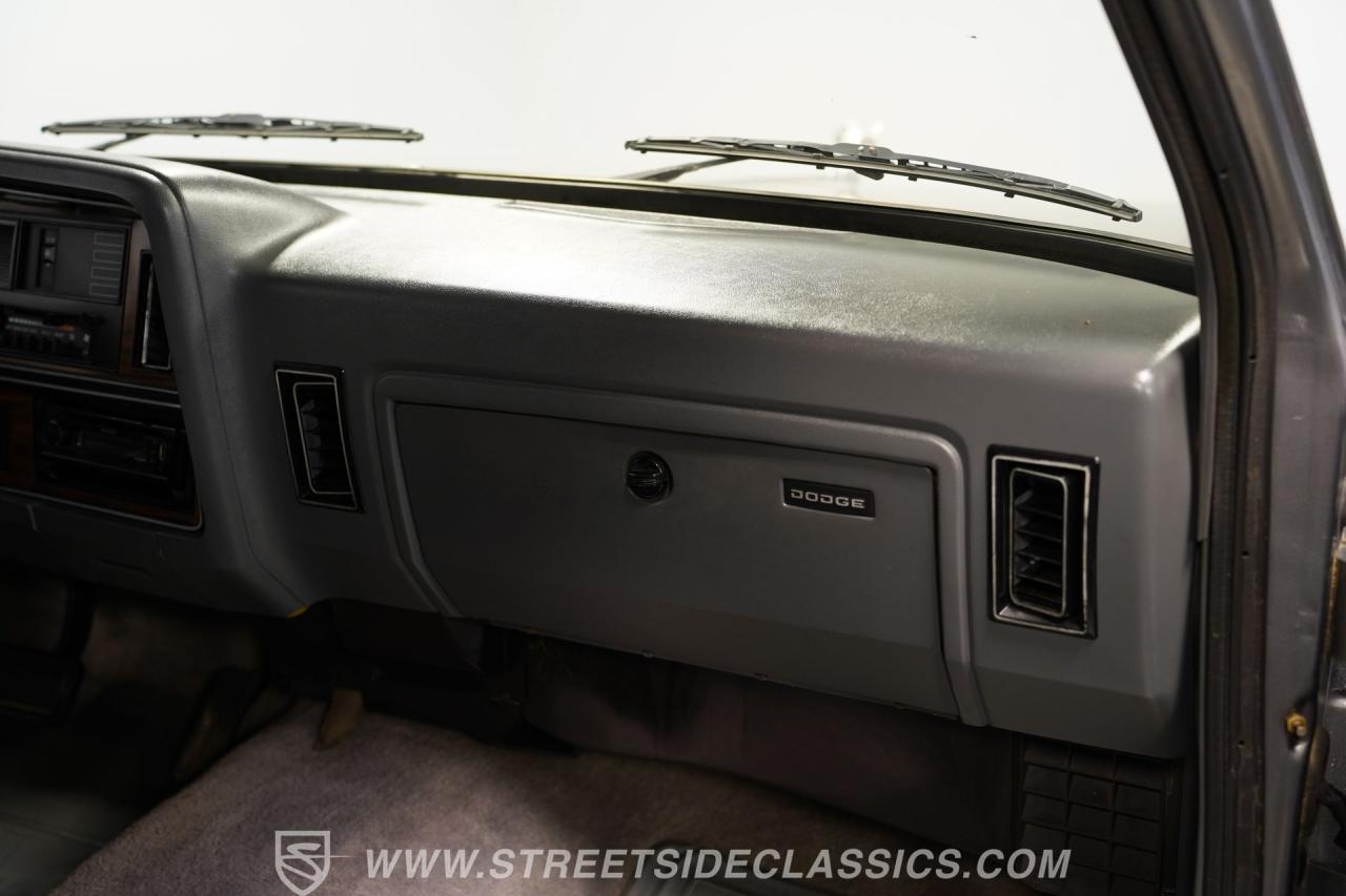 1990 Dodge Ramcharger LE 150