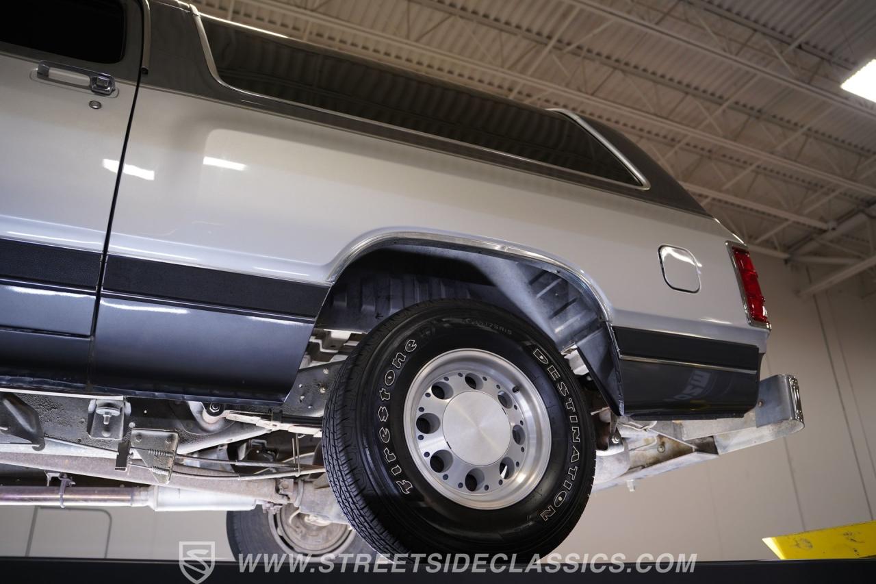 1990 Dodge Ramcharger LE 150