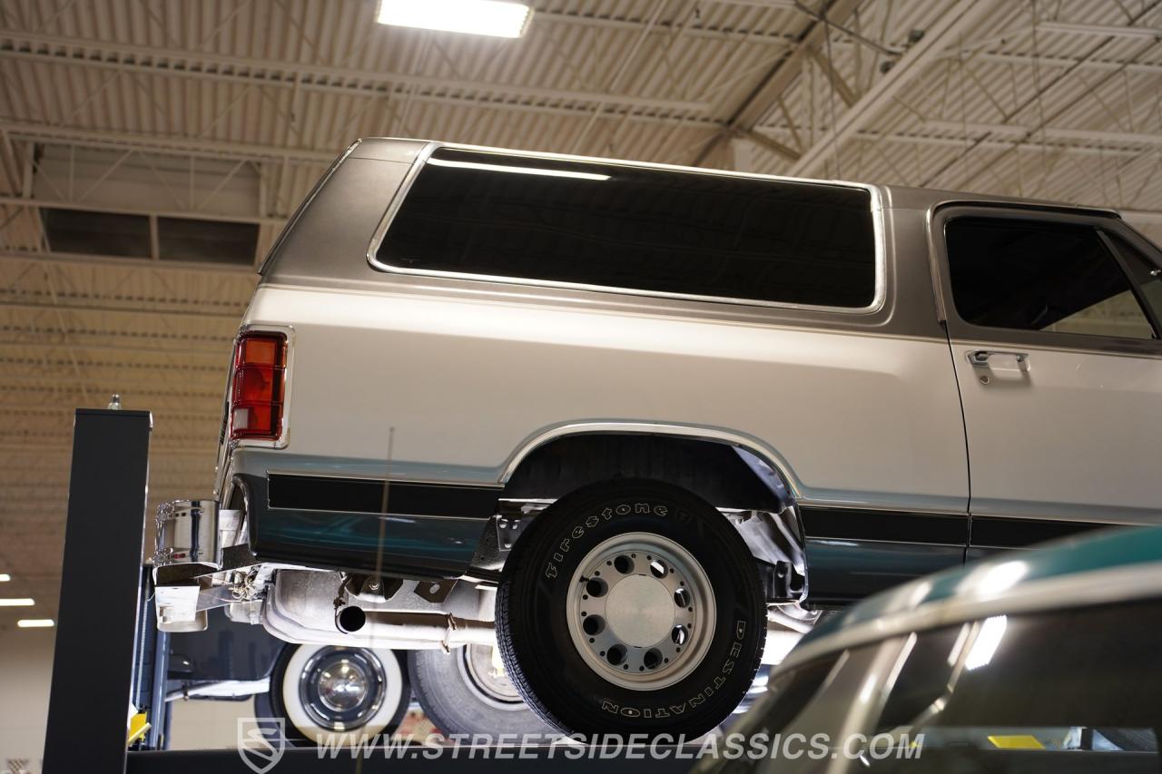 1990 Dodge Ramcharger LE 150