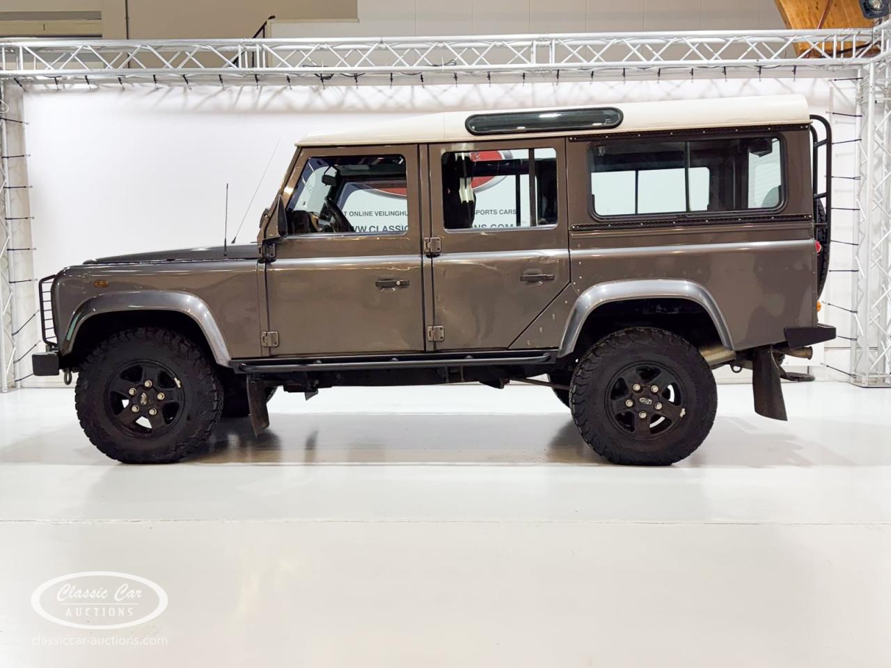 2004 Land Rover Defender