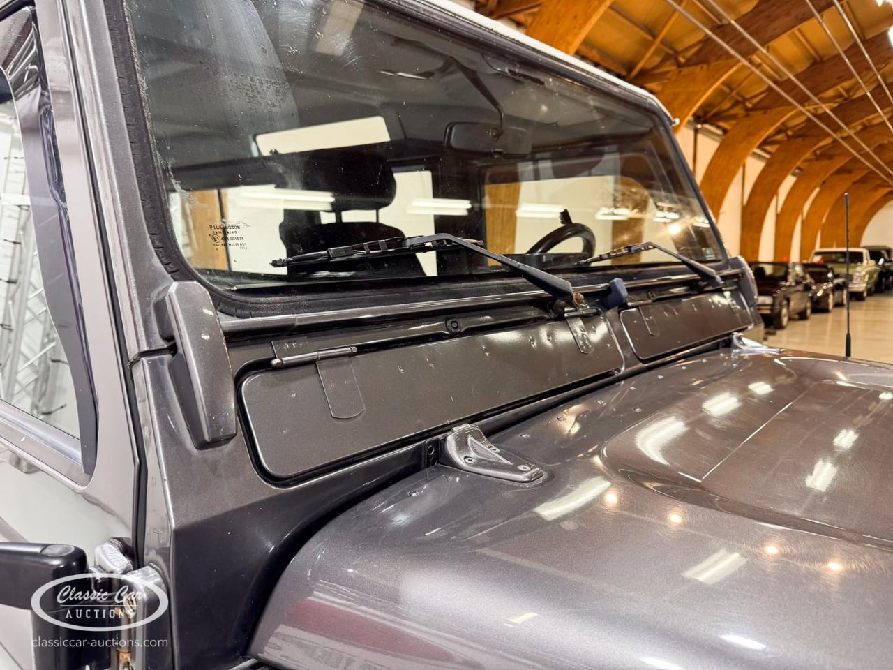 2004 Land Rover Defender