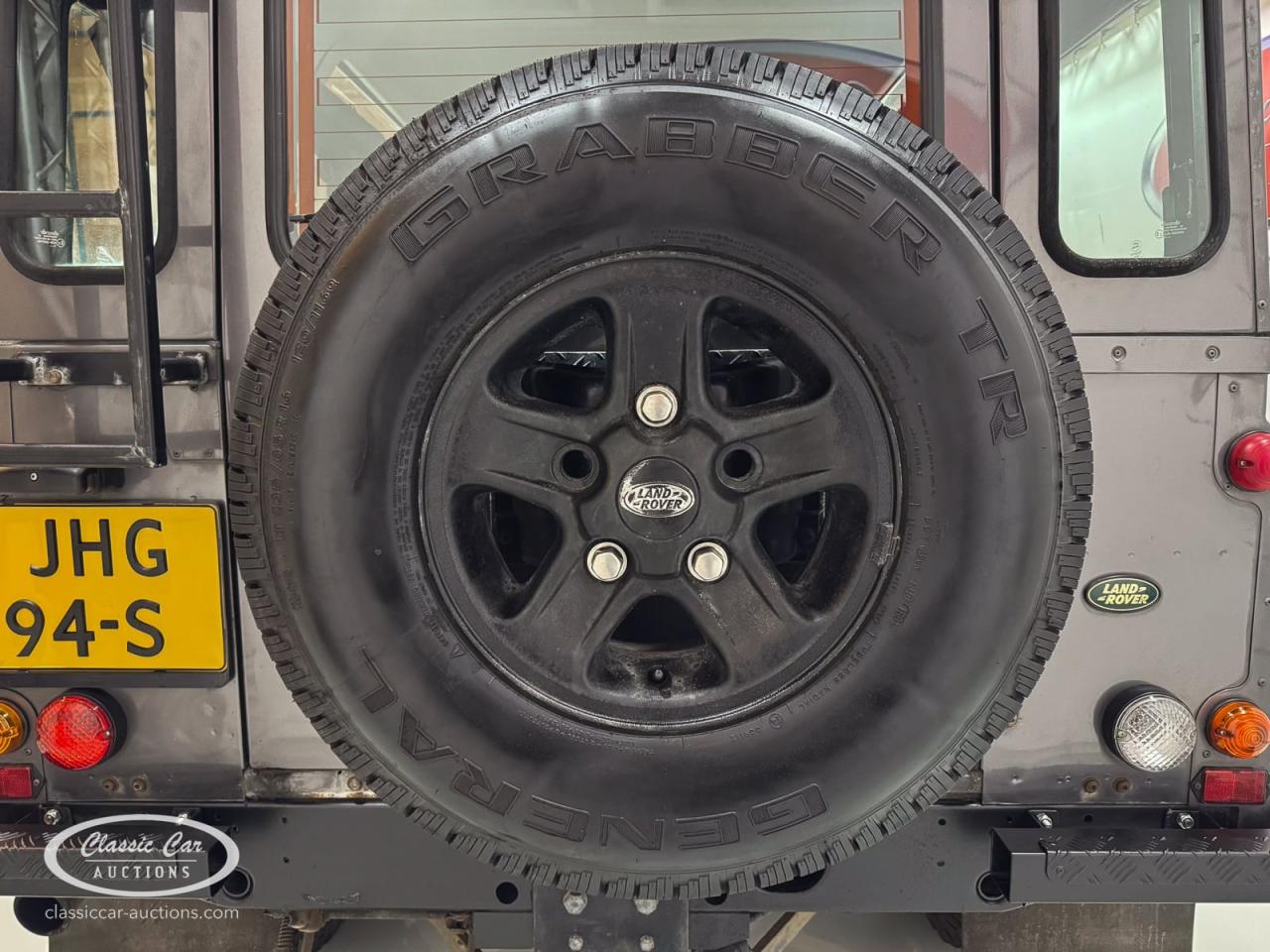 2004 Land Rover Defender