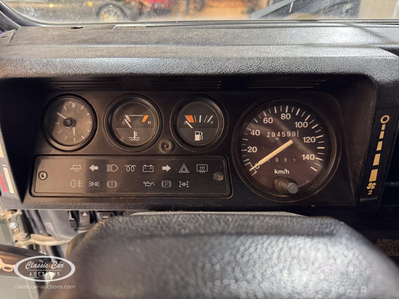 1998 Land Rover Defender