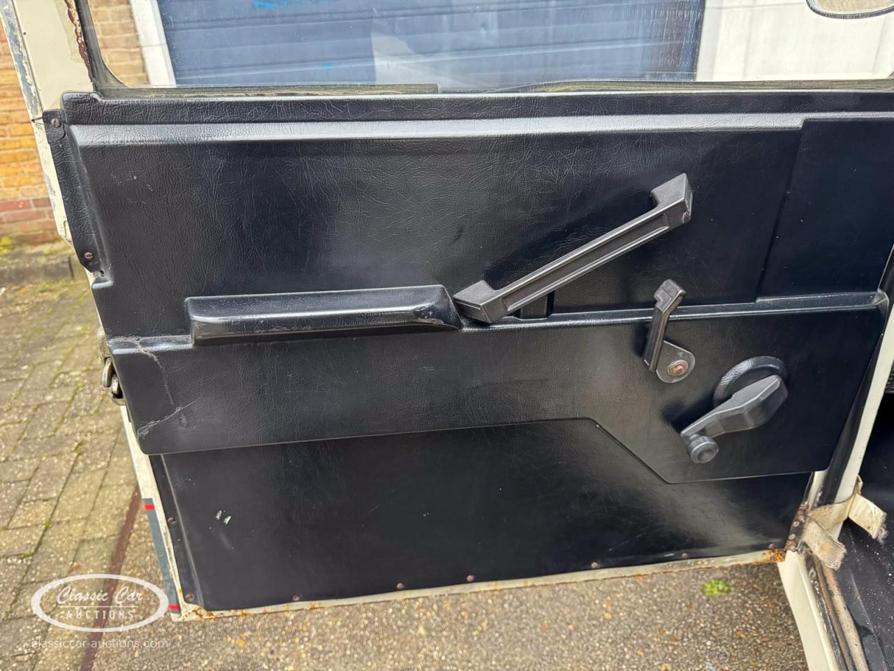 1984 Land Rover Santana