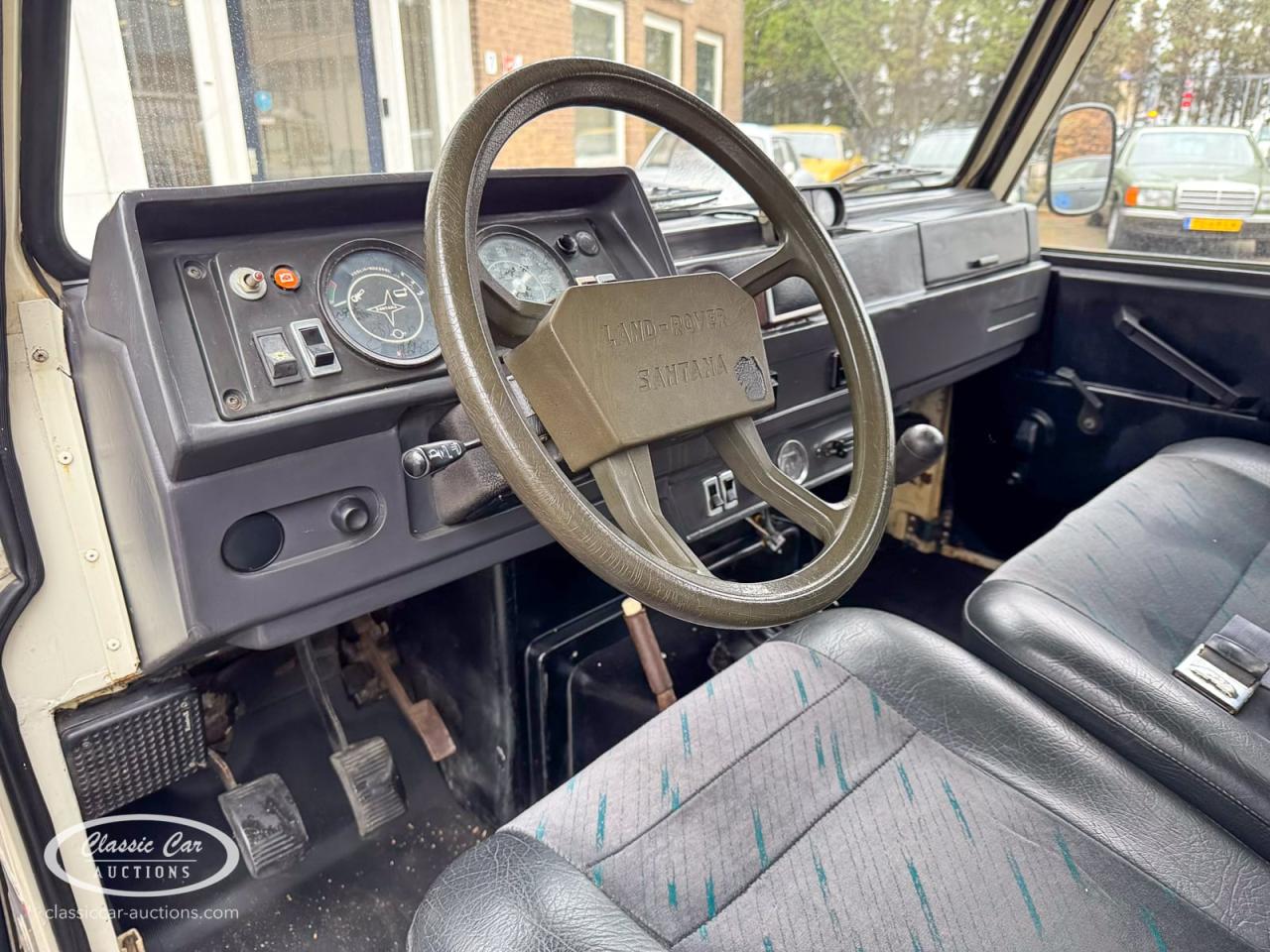 1984 Land Rover Santana
