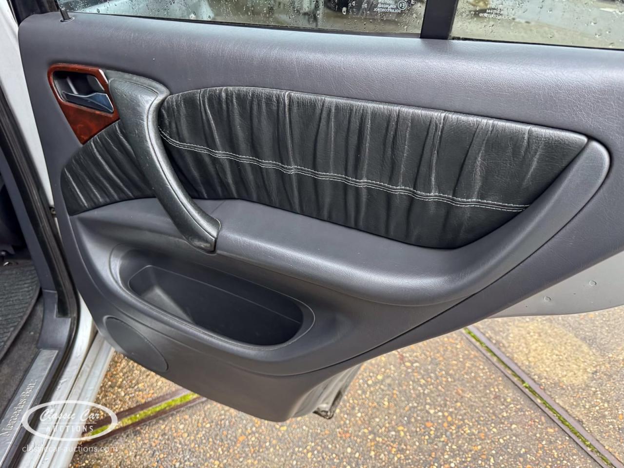 2000 Mercedes - Benz 320