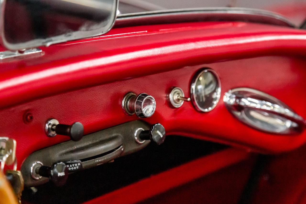 1961 Austin - Healey 3000