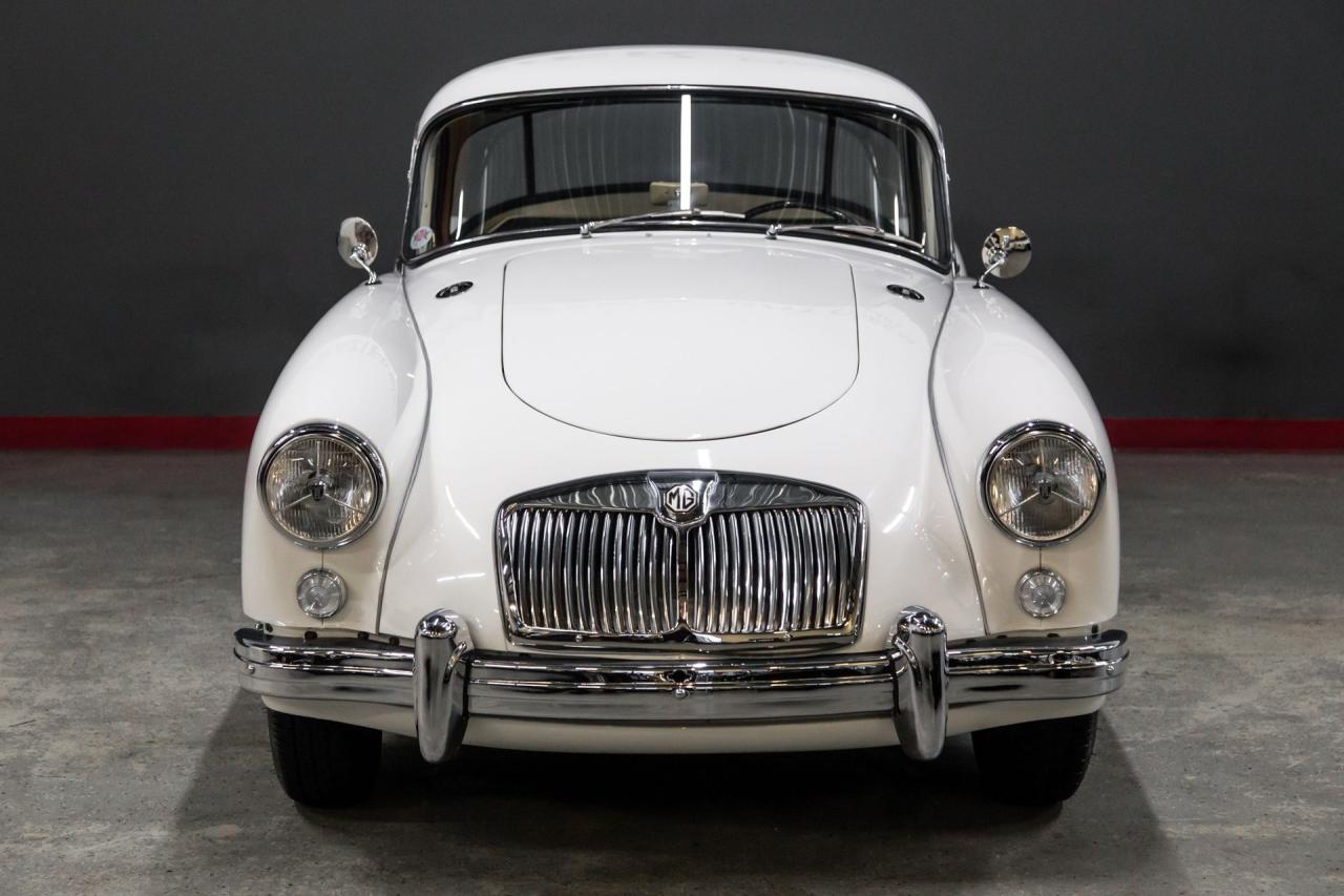 1959 MGA RESTORED COUPE A COUPE
