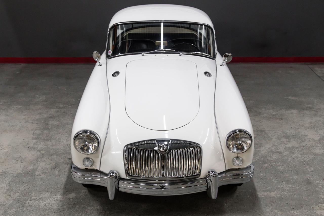1959 MGA RESTORED COUPE A COUPE