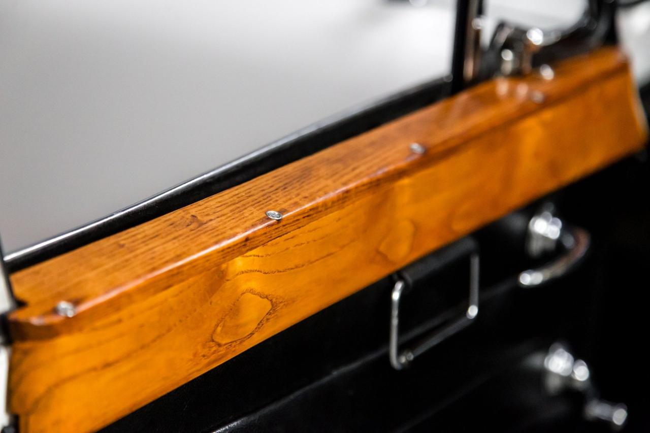 1959 MGA RESTORED COUPE A COUPE