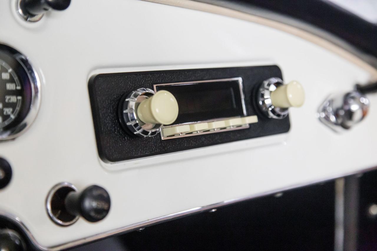 1959 MGA RESTORED COUPE A COUPE