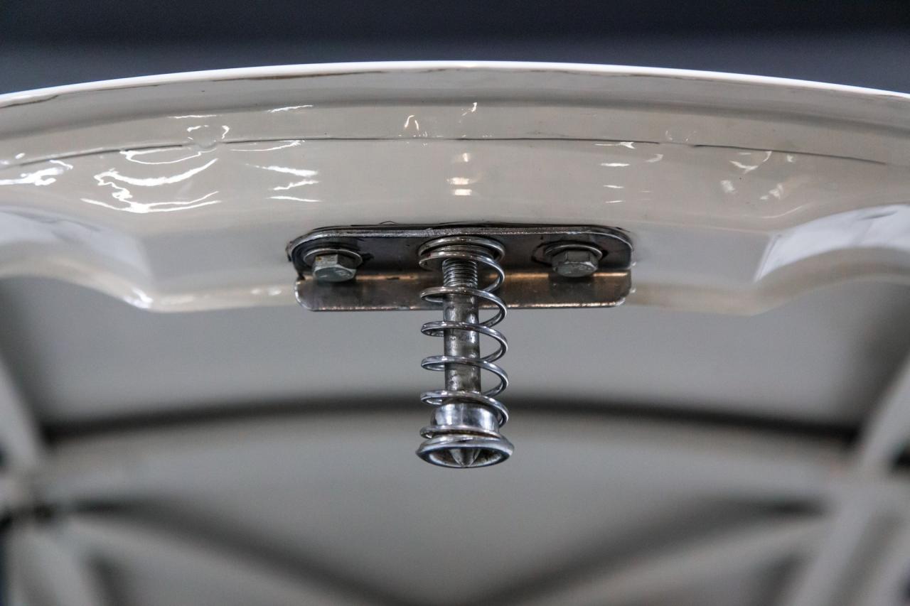 1959 MGA RESTORED COUPE A COUPE