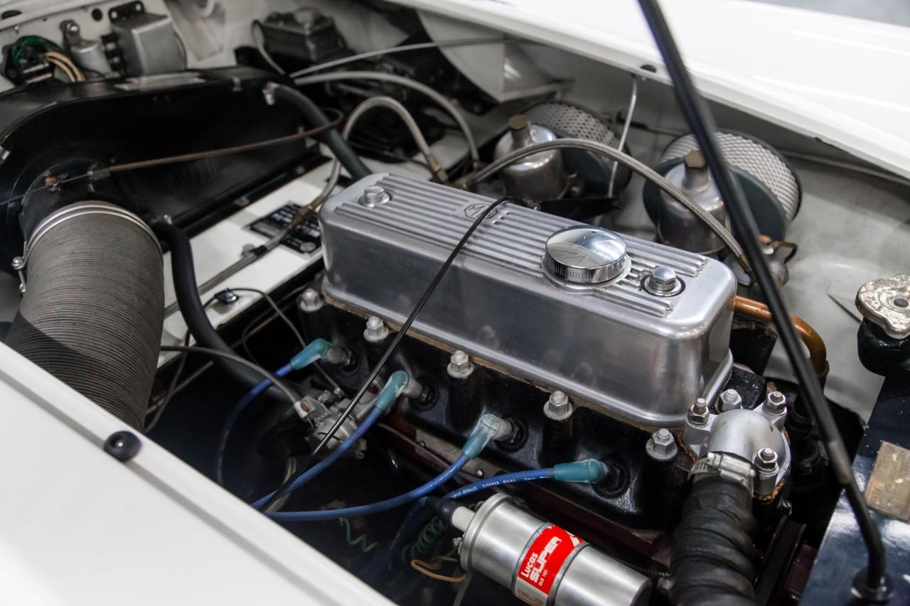 1959 MGA RESTORED COUPE A COUPE