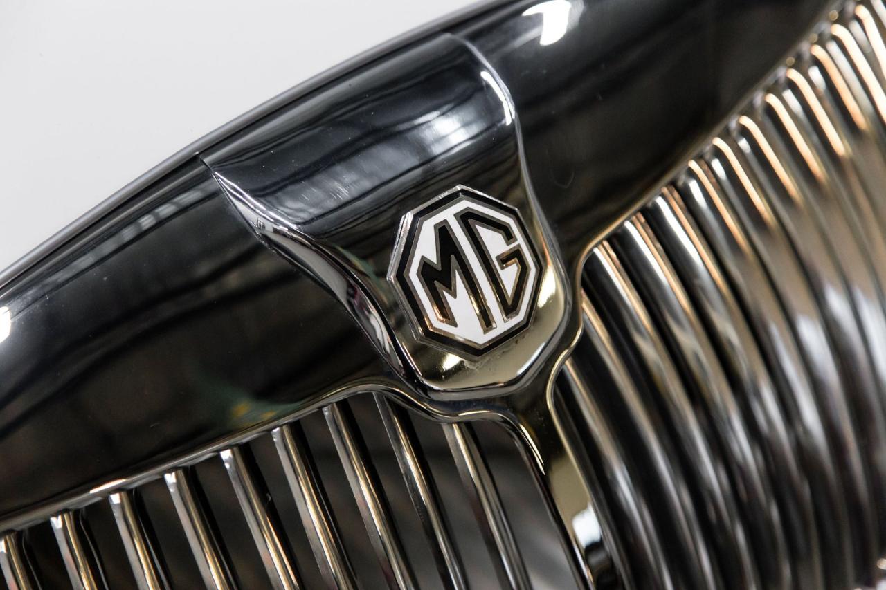 1959 MGA RESTORED COUPE A COUPE