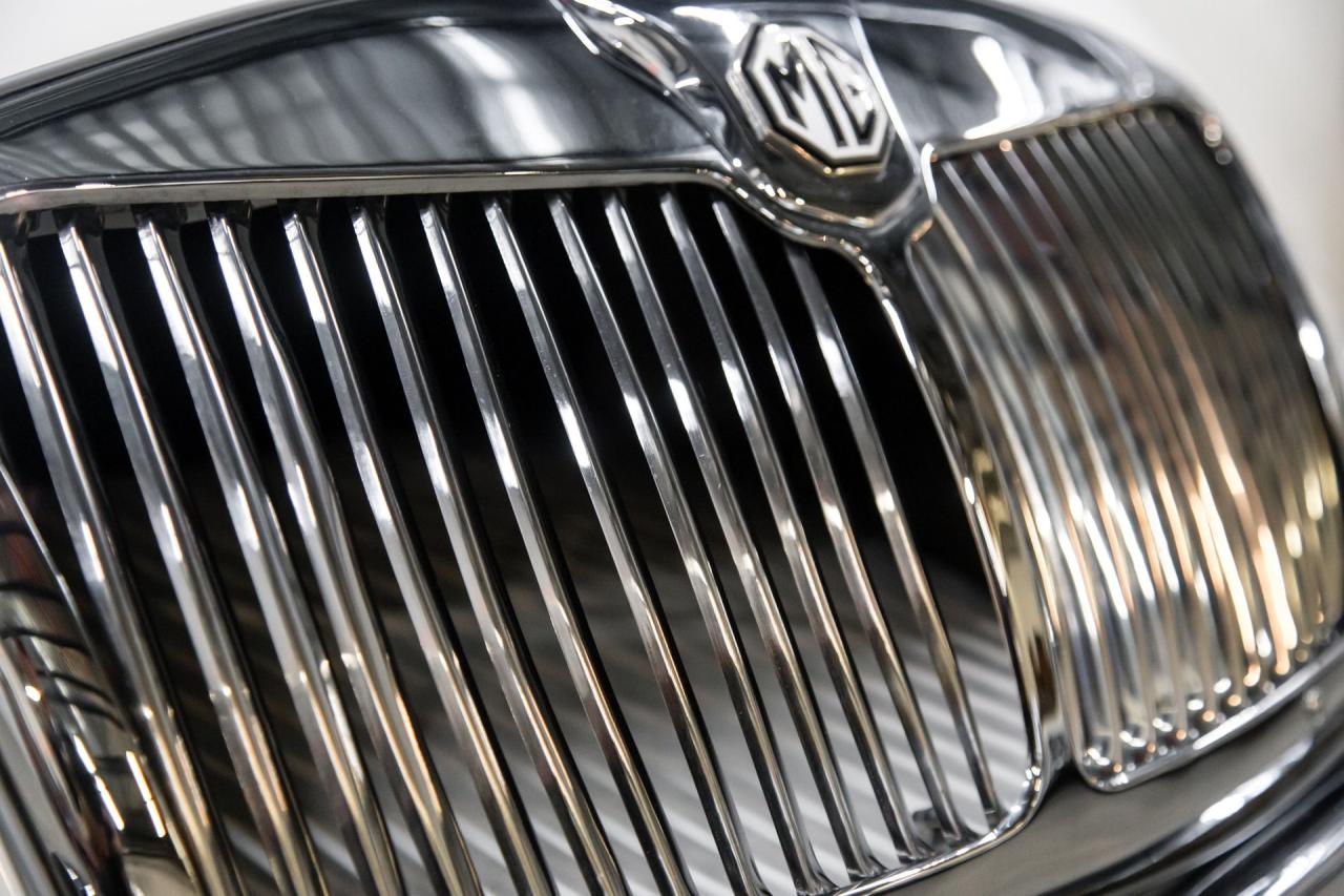 1959 MGA RESTORED COUPE A COUPE