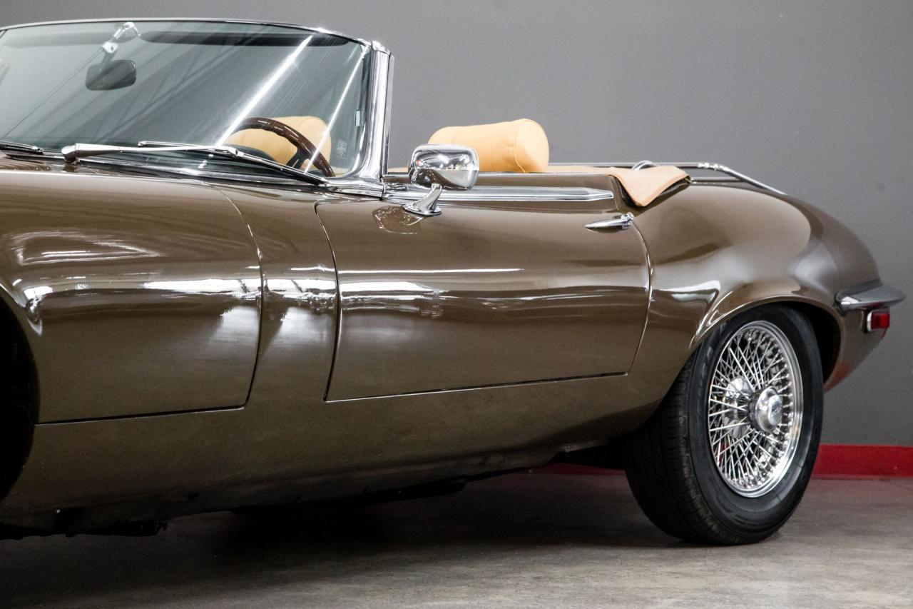 1973 Jaguar XKE V12 ROADSTER 4 SPD
