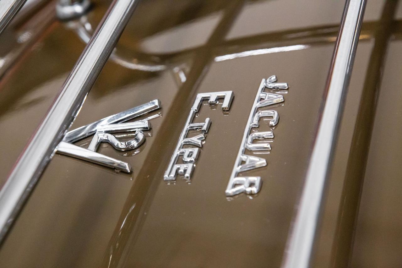 1973 Jaguar XKE V12 ROADSTER 4 SPD