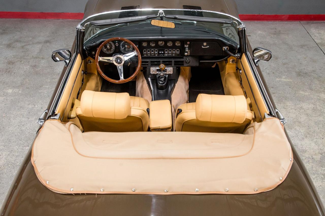 1973 Jaguar XKE V12 ROADSTER 4 SPD