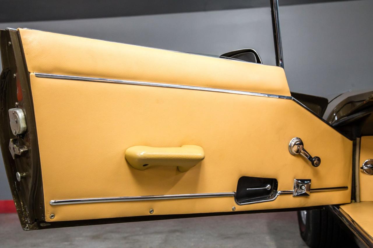 1973 Jaguar XKE V12 ROADSTER 4 SPD