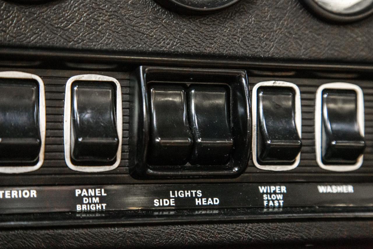 1973 Jaguar XKE V12 ROADSTER 4 SPD