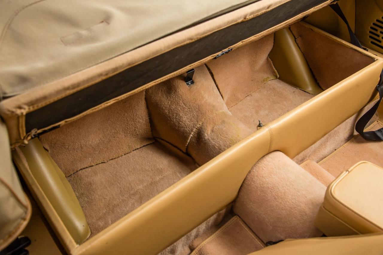 1973 Jaguar XKE V12 ROADSTER 4 SPD