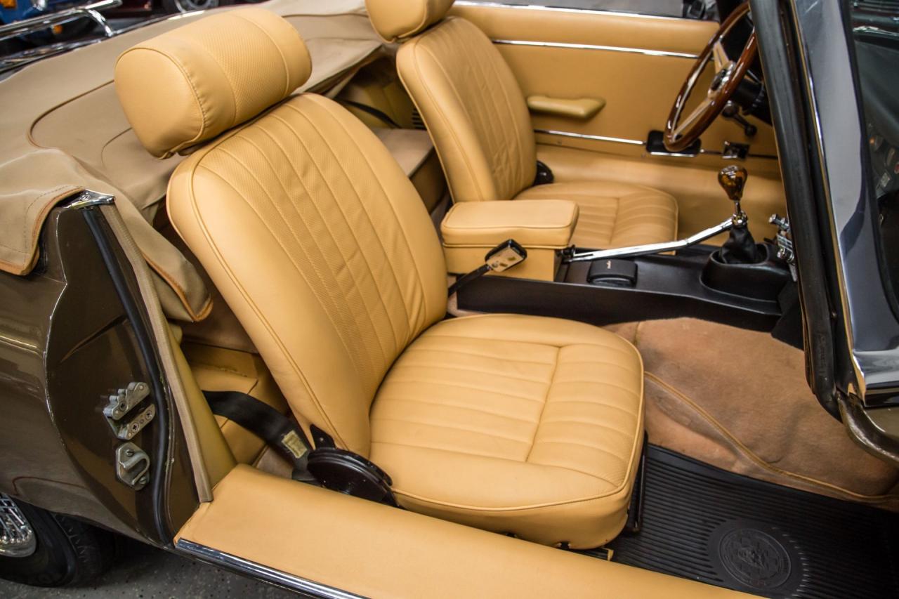 1973 Jaguar XKE V12 ROADSTER 4 SPD