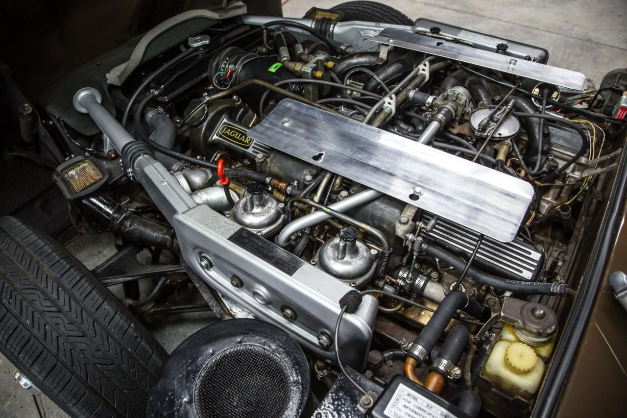 1973 Jaguar XKE V12 ROADSTER 4 SPD