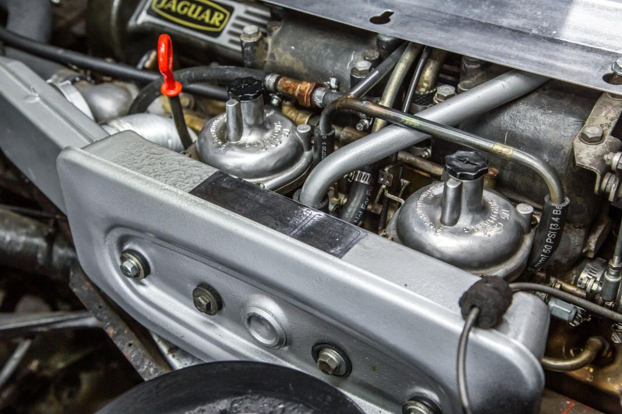 1973 Jaguar XKE V12 ROADSTER 4 SPD