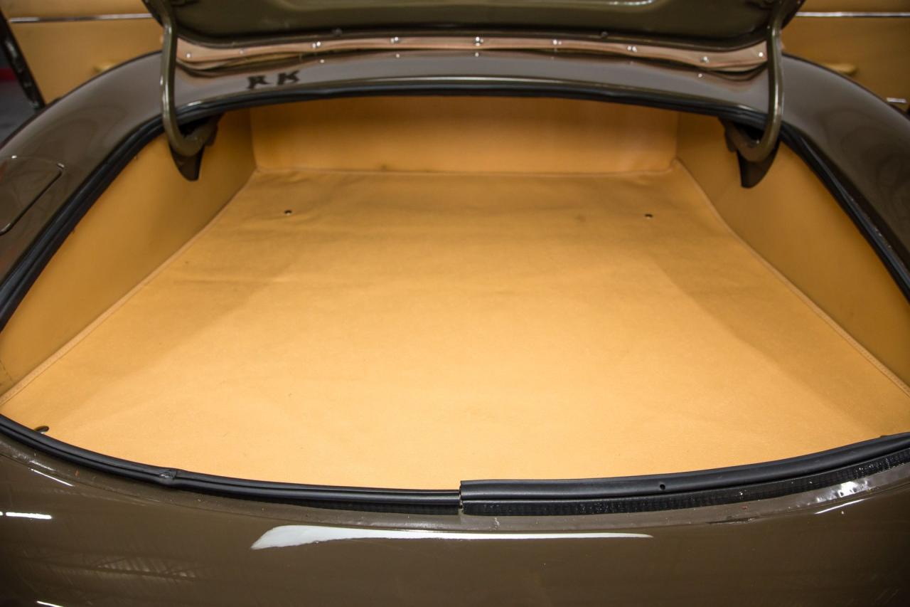 1973 Jaguar XKE V12 ROADSTER 4 SPD